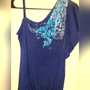 Beautiful off shoulder "Cruel Girl" top!!